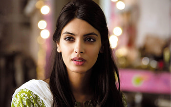 Diana Penty Gorgeous, diana-penty, indian-celebrities, girls, desi-girls HD wallpaper
