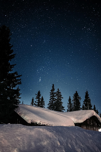 Winter, Stars, Night, Snow, Dark, Starry Sky, House HD phone wallpaper