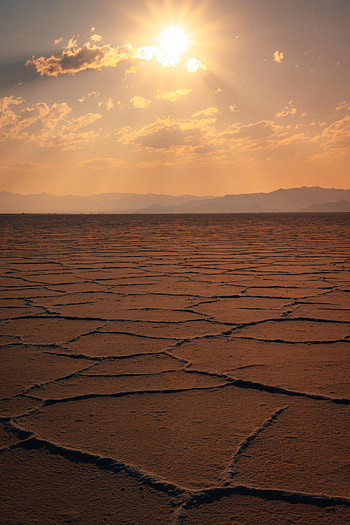 Nature, Mountains, Sun, Desert, Horizon, Rays, Beams HD phone wallpaper