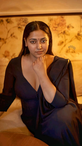 Anu sitara, mallu actress, sexy curves HD phone wallpaper