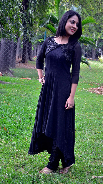 Miya George, mallu actress, beautiful HD phone wallpaper