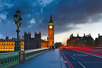 Big Ben, night, blue, colors, scenic, game, cloud, people, orange, purple, pink, fantasy, ckolck, light, yellow, red, view, bridge, sky HD wallpaper
