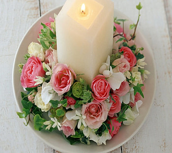 Candle & Roses, sweet, white, roses, cute, soft, beautiful, pink, abstract, candle, light, green, 3D, lovely HD wallpaper