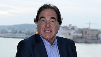 Oliver Stone, Screenwriting tips, Hollywood insiders, Creative process HD wallpaper