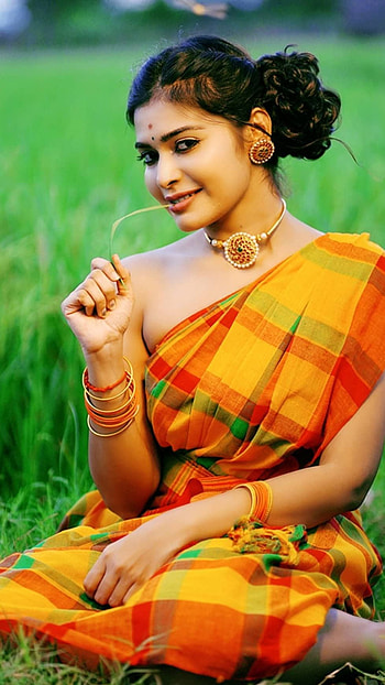 Dharshana gupta, tamil actress, saree beauty HD phone wallpaper