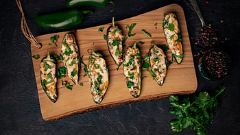 Vegane jalapeo poppers, Plant-based finger food, Spicy kick, Delicious party snack HD wallpaper