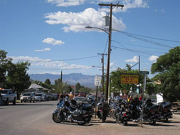 Steel Horses at Tombstone, Arizona , tombstone, arizona, motorcycles, bikers HD wallpaper