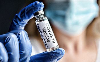 Covid-19 vaccine, vaccination, Covid-19 vaccine in hand, vaccin, medicine, coronavirus vaccine, Covid-19 vaccination concepts HD wallpaper