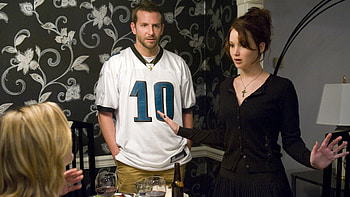 Silver Linings Playbook, Riveting storyline, Gripping Rakuten TV viewing, A must-watch film HD wallpaper