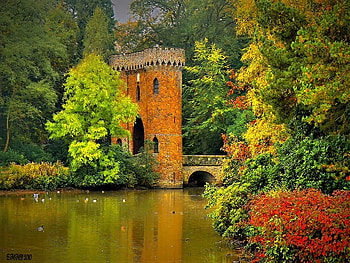 Castle in water, fall, lake, leaves, reflection, trees, autumn, nature, castle, water, pond HD wallpaper
