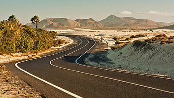 Road markings hills, Natural scenery car HD wallpaper