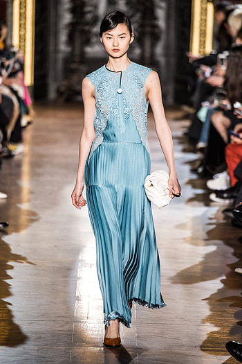 Stella McCartney style, Sales promotion, Big sale, Fashion discount HD phone wallpaper