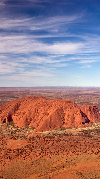 Uluru, Earth's wonder, Australia's iconic landmark, Sacred site HD phone wallpaper