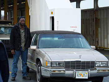 Adewale Akinnuoye-Agbaje, Ferry goes Hollywood, Ferry travels HD wallpaper