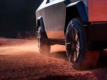 Stunning Ultra of the Tesla Cybertruck, vehicle, Tesla, Tesla Cybertruck HD wallpaper
