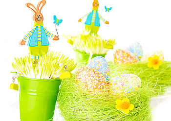 Happy Easter!, blue, egg, figurine, flower, green, yellow, ornament, funny, easter, rabbit HD wallpaper
