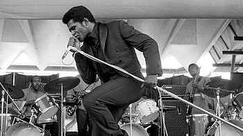 James Brown, Iconic , Jim Brown theme, Distinctive style HD wallpaper