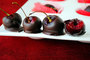 Food, Cherry, Chocolate, Desert, Sweet, Glaze HD wallpaper