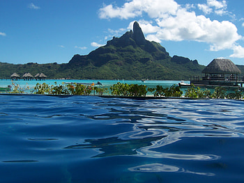 Bora Bora Pool View, sea, sand, escape, tropical, lagoon, beach, holiday, fantasy, pool, honeymoon, bora bora, ocean, polynesia HD wallpaper