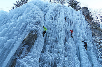 Slovenia, Ice Climbing HD wallpaper