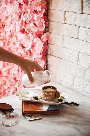 Desert, Books, Hand, Miscellanea, Miscellaneous, Cup, Milk HD phone wallpaper