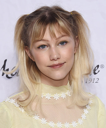 Grace VanderWaal, Beauty looks, Stargirl vibes, Iconic style HD phone wallpaper