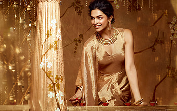 Deepika Padukone, indian actress, hoot, golden dress, traditional Indian dress, Indian star, Bollywood, popular attributes HD wallpaper