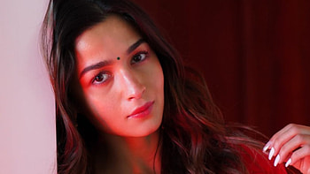 Closeup View Of Beautiful Alia Bhatt Girls HD wallpaper