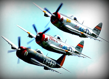 3 P-47 Thunderbolts, p 47, p-47, thunderbolt HD wallpaper