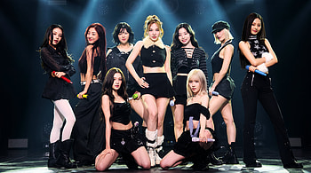 TWICE - KBS World TV JYP Kpop Group Idols Nayeon/Mina/Momo/Tzuyu/Dahyun/Chaeyoung/Sana/Jihyo/, K-pop Idol, Momo (Singer), Nayeon (Singer) HD wallpaper