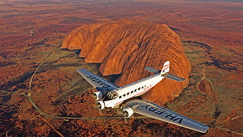 Qantas airline, Travel experience, Comfort and luxury, World-class service HD wallpaper