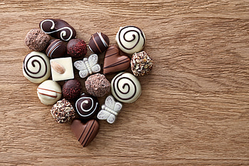 Happy Valentine's Day!, sweet, valentine, wood, chocolate, dessert, card, heart, food HD wallpaper