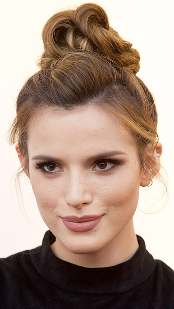 brown eyes, close-up, redhead, face, American, actress, Celebrity HD phone wallpaper