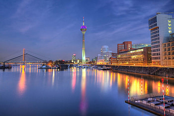 Dusseldorf skyline, Best places to eat, Drink in Dusseldorf, Wine enthusiast HD wallpaper