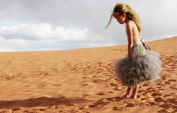 Sand Girl, girl, sand, people, graphy HD wallpaper