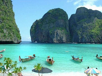 Beautiful Beach, , boats, cool, beautiful, beach HD wallpaper