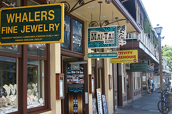 Lahaina town, Maui guidebook HD wallpaper