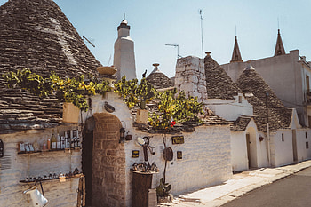 Things to do, Alberobello, Puglia, Italy HD wallpaper