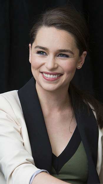 Emilia Clarke, hollywood actress m, model HD phone wallpaper
