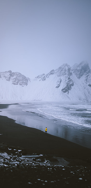 Glacier, Snow mountain in Iceland, Lonely man, Huawei P20 Pro HD phone wallpaper