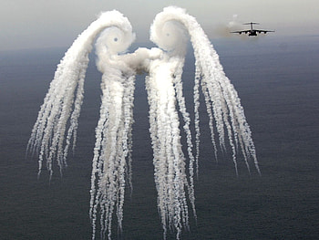 Two angels, smoke, jet, sky, angels HD wallpaper