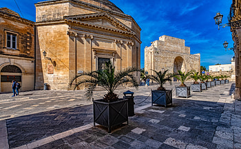 Discovering Lecce, Italy's beauty, Historical streets, Southern charm HD wallpaper