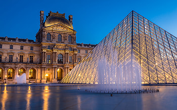 Louvre at sunset, Paris landmark, Fountain view, High-quality HD wallpaper