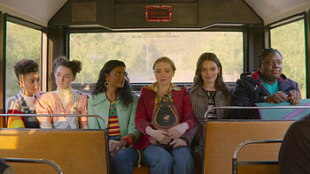 Sex Education TV Series, Episode 7 insights, Exciting plot developments, Interesting character arcs HD wallpaper