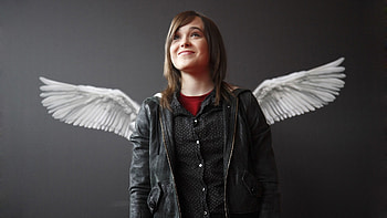 Ellen Page Smiling, ellen-page, celebrities, girls, smiling HD wallpaper