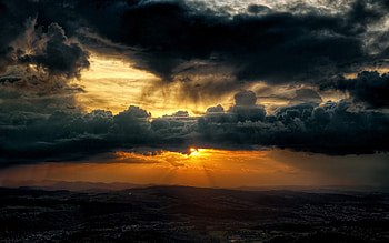 Gray Cloudy Sky, Vibrant sunset with gray sky, Stunning , Sky's breathtaking palette HD wallpaper