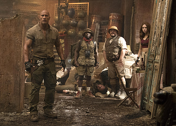 Jumanji Welcome To The Jungle , jumanji-welcome-to-the-jungle, 2017-movies, movies, dwayne-Johnson, karen-gillan HD wallpaper