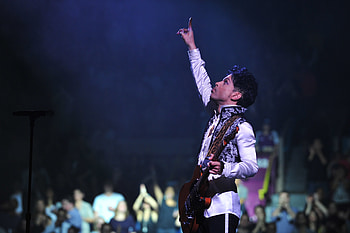 Prince, Concert , R&B pop, Prince's guitar HD wallpaper