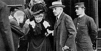 John D. Rockefeller, First billionaire, Captivating facts, Blue-blooded lineage HD wallpaper