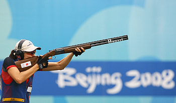 Danka Bartekova, Skeet Shooting HD wallpaper